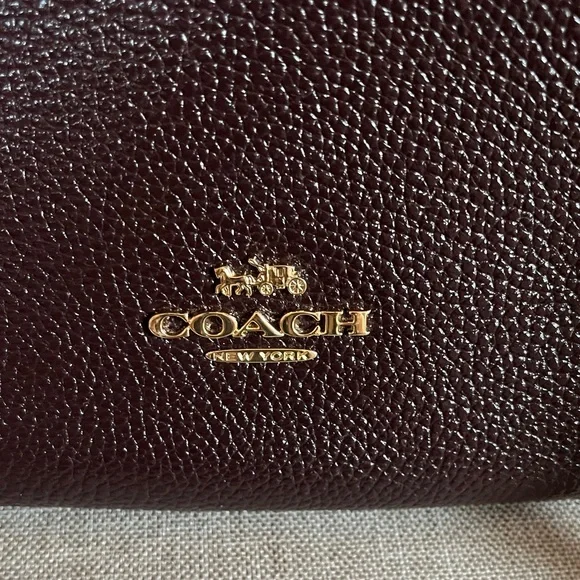 Coach Oxblood Leather Shoulder Bag with Crossbody strap (Sutton Crossbody) - Picture 2 of 6